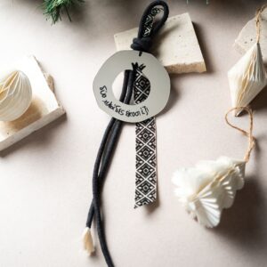 Κρεμαστό Γούρι Ρόδι | Χρυσό Ασημί Plexiglass (Μαύρο)