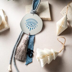 Κρεμαστό Γούρι Μάτι με Φούντα | Ασημί Καθρέπτη Plexiglass (Μπλέ)