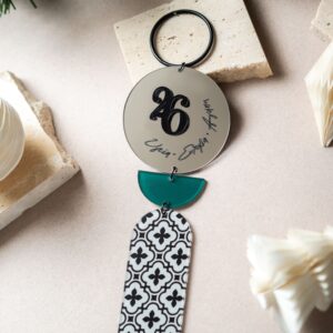 Κρεμαστό Γούρι Mobile Κάθετο | Ασημί Καθρέπτη Plexiglass