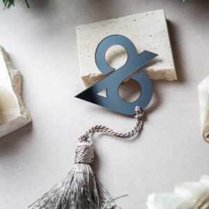 Γούρι 26 | Ανθρακί Καθρέπτη Plexiglass