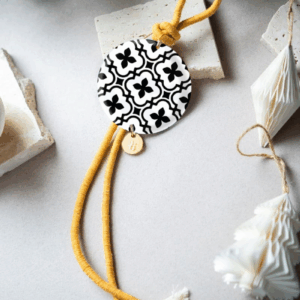 Κρεμαστό Γούρι Μοτίβο Ασπρόμαυρο