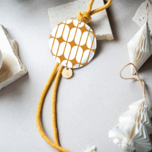 Κρεμαστό Γούρι Μοτίβο Κίτρινο